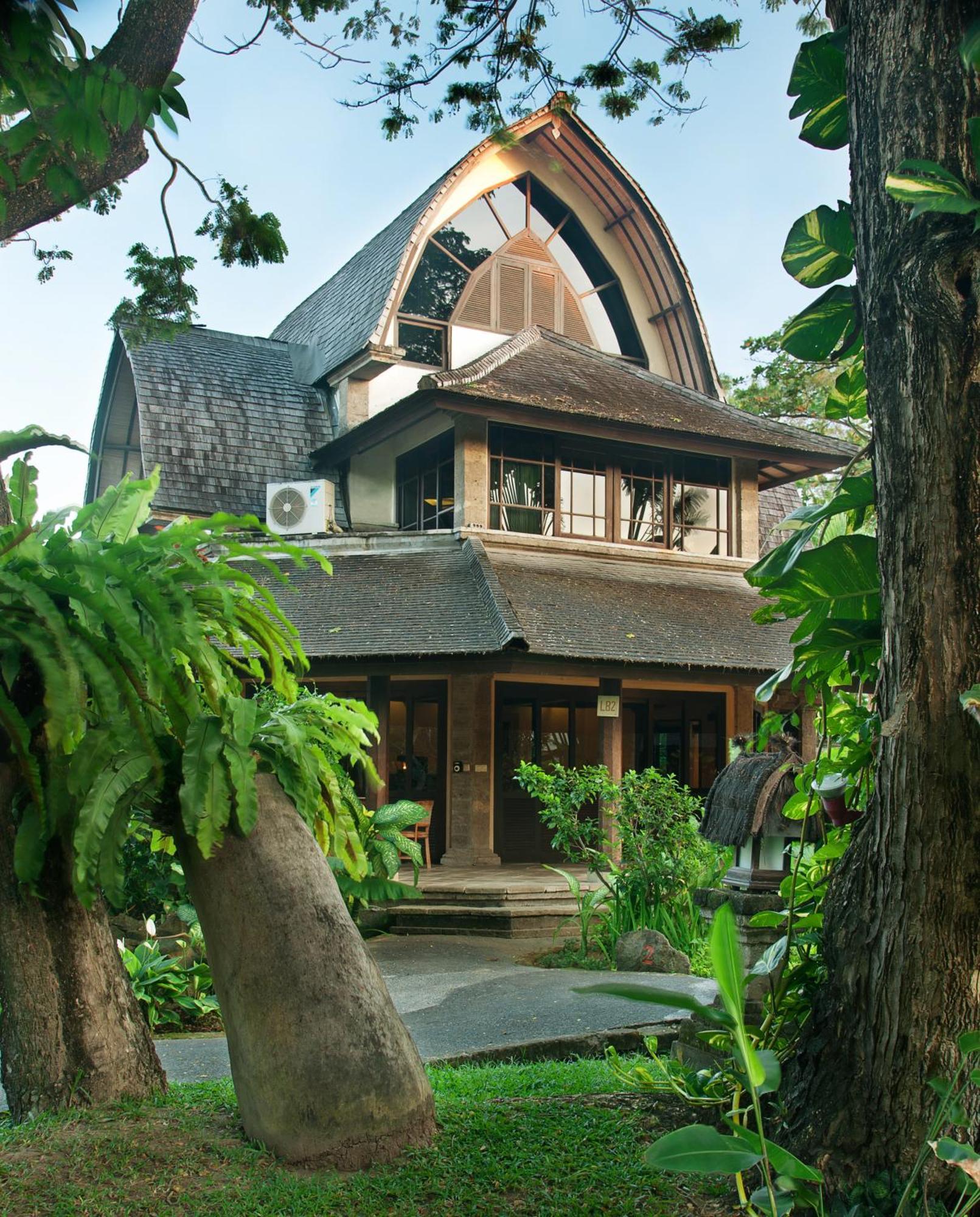 Hotel Vila Lumbung Seminyak  Exterior photo